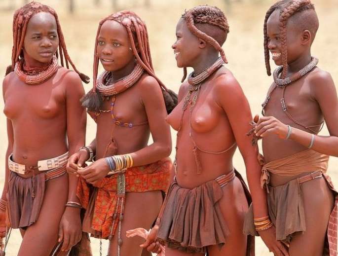 молодые и голые папуаски африки