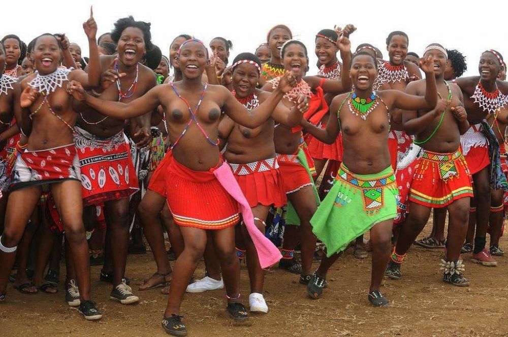 танцы голых девчонок африки